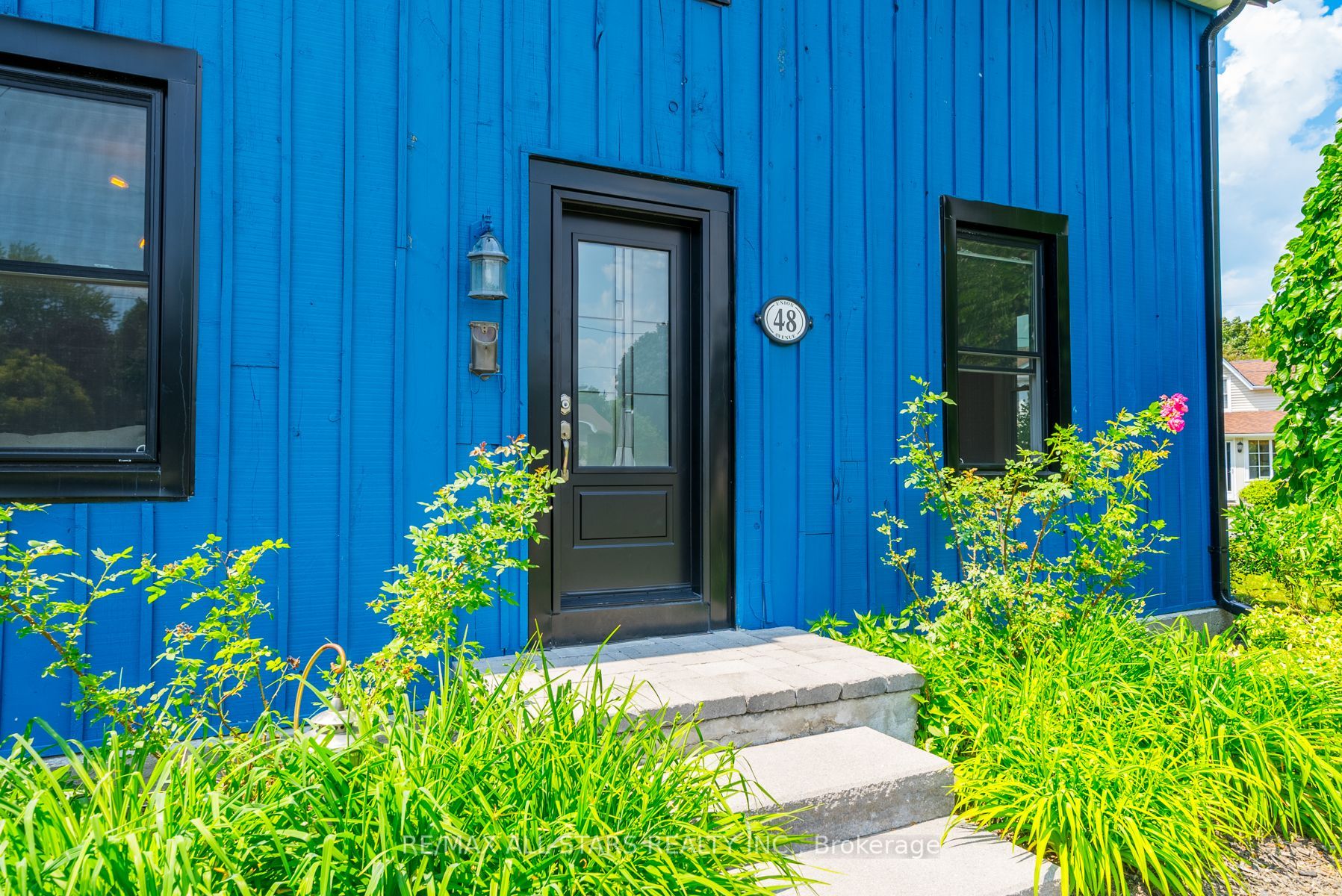 48 Union Ave