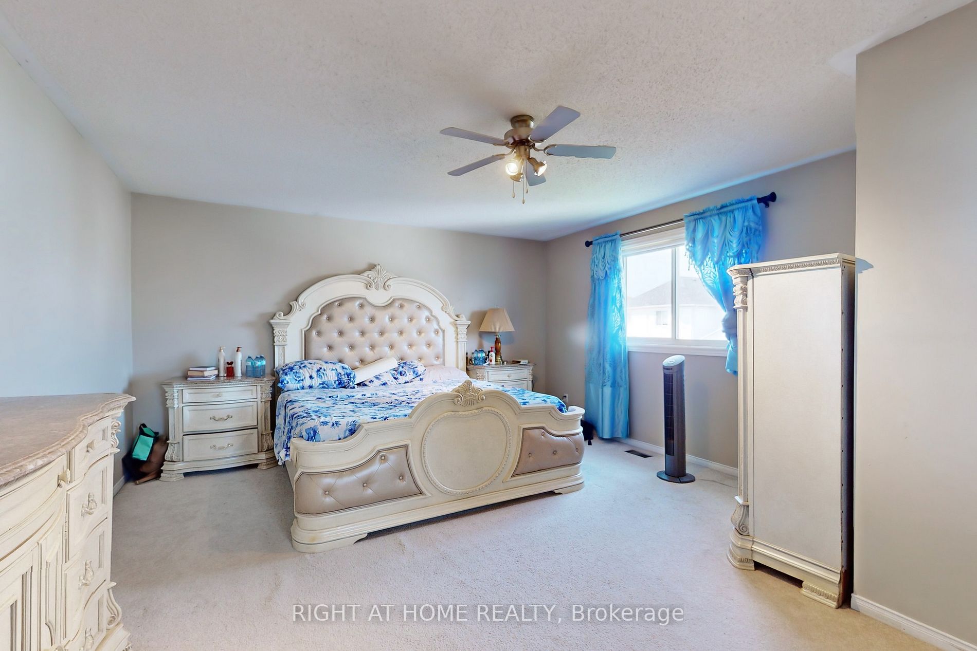 90 Guildwood Dr