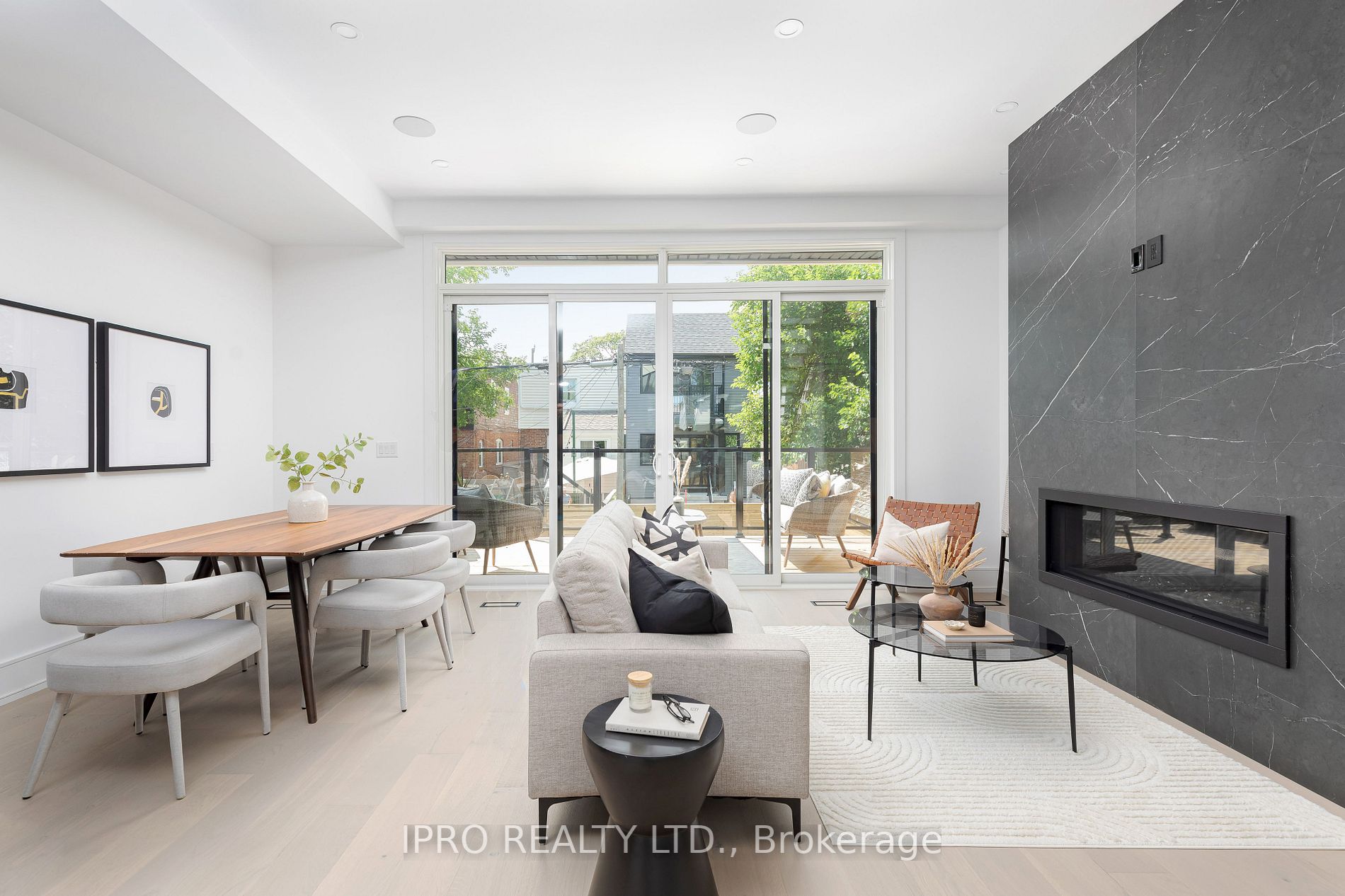 12 Leroy Ave
