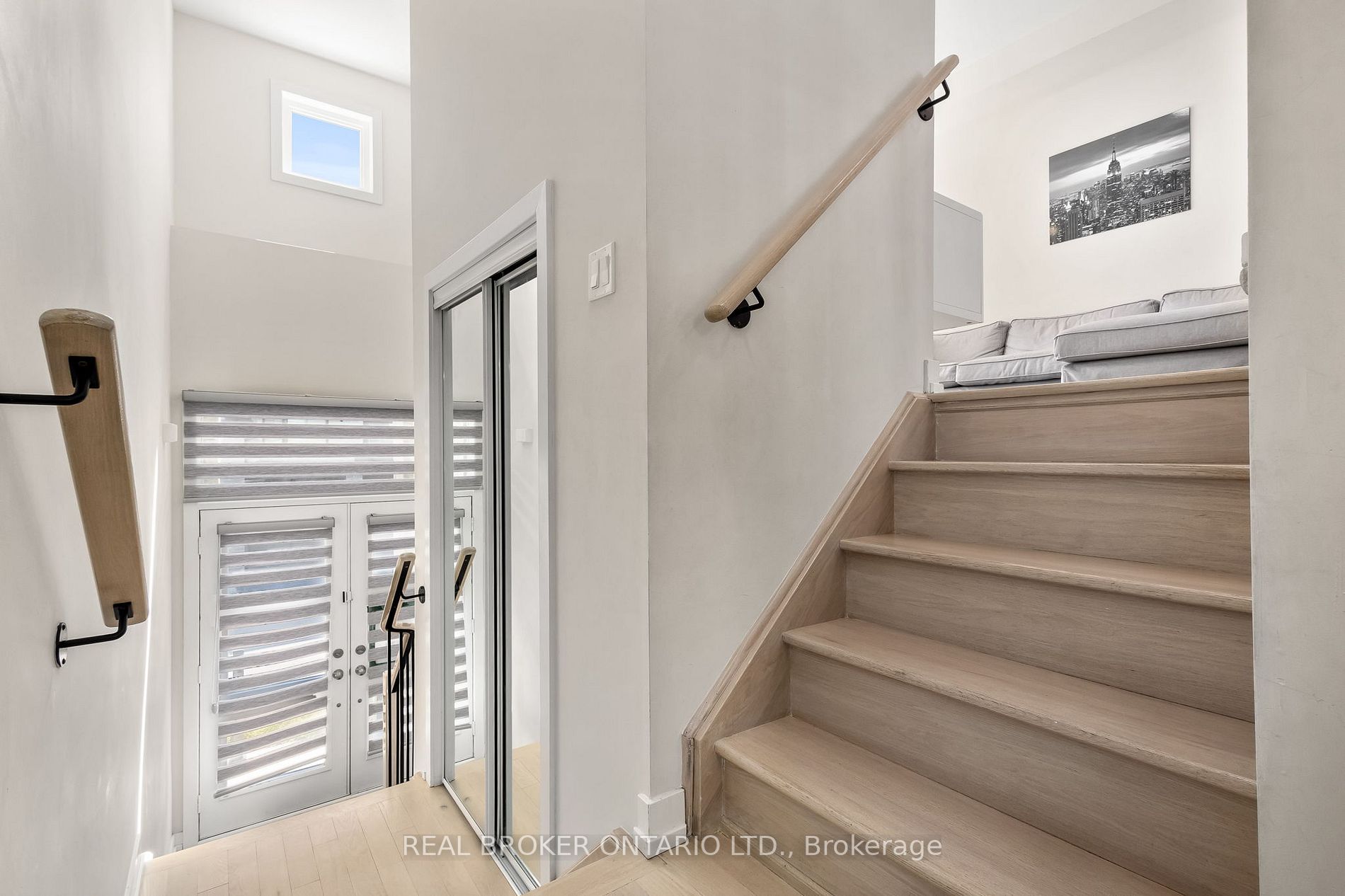 2520 Castlegate Crossing Drive