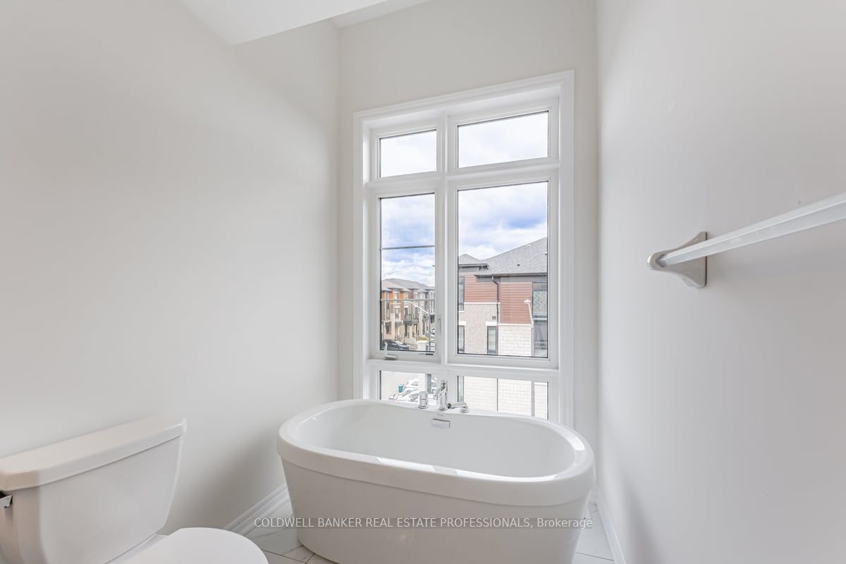 296 Carnwith Dr E, #Row9-53