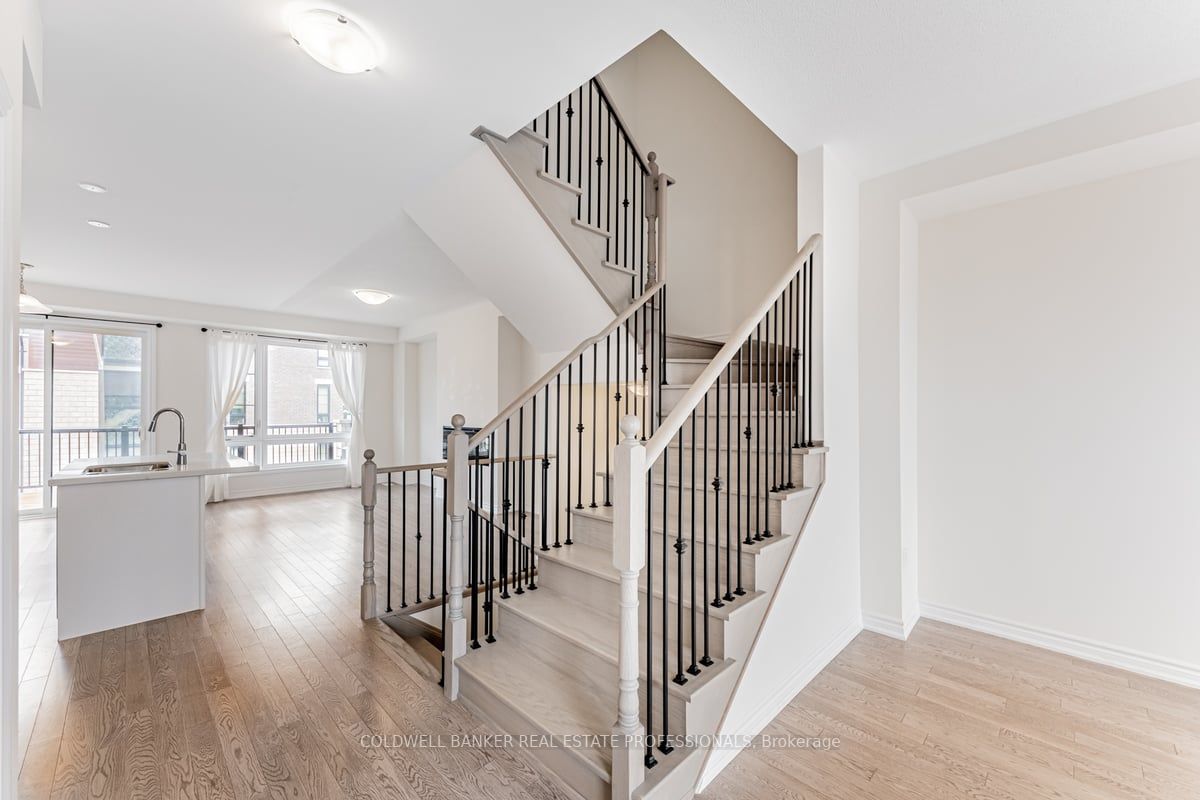 296 Carnwith Dr E, #Row9-53