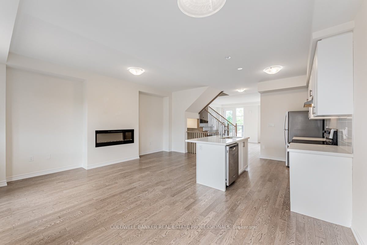 296 Carnwith Dr E, #Row9-53