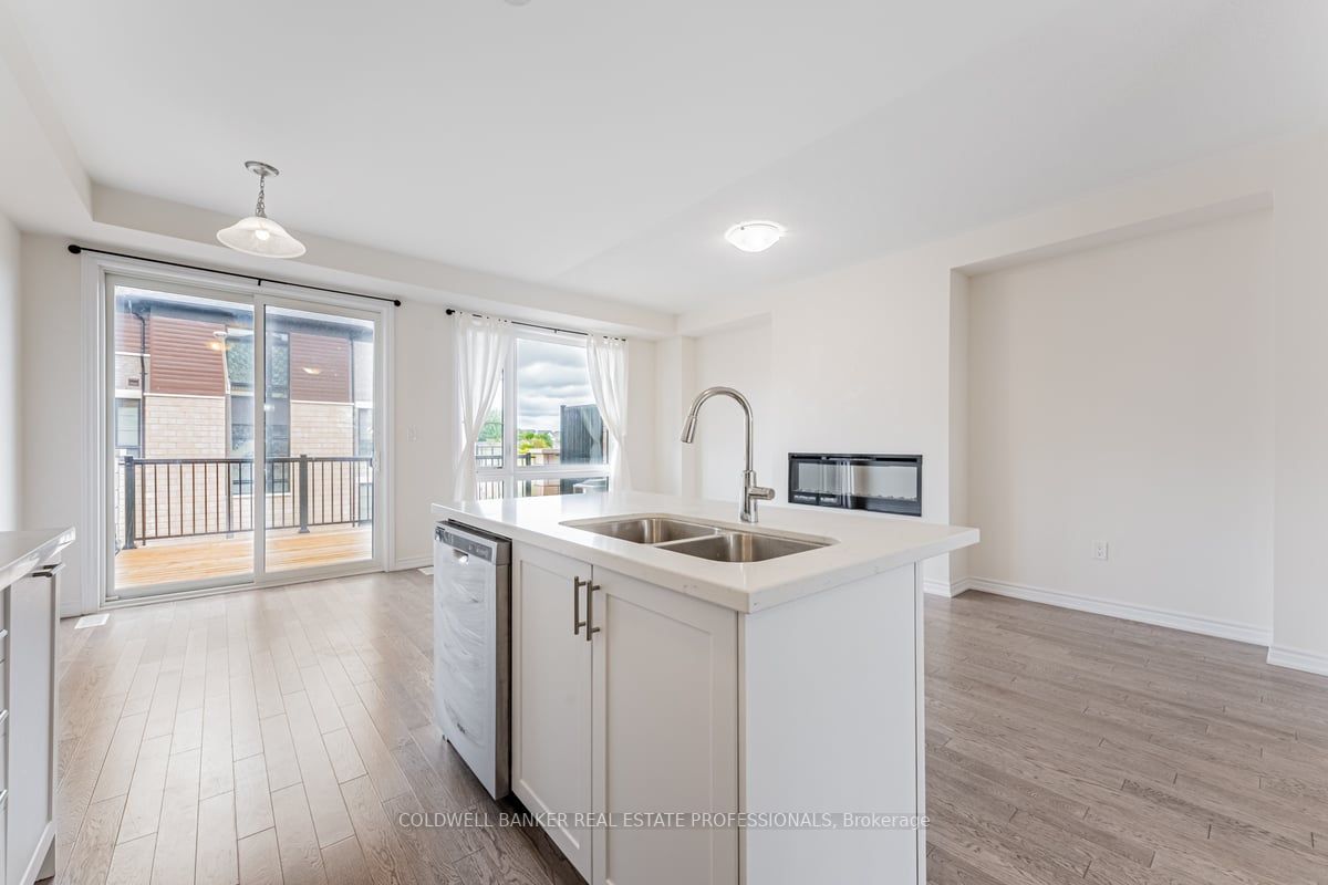 296 Carnwith Dr E, #Row9-53