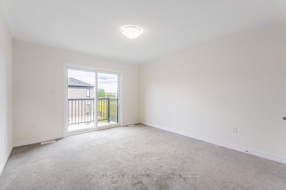 296 Carnwith Dr E, #Row9-53