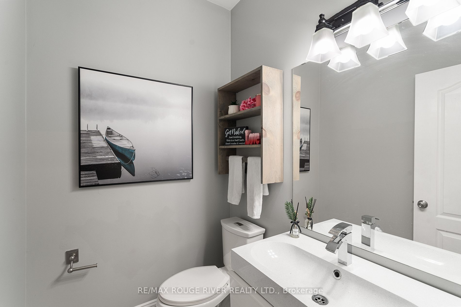 2353 Canterbury Cres
