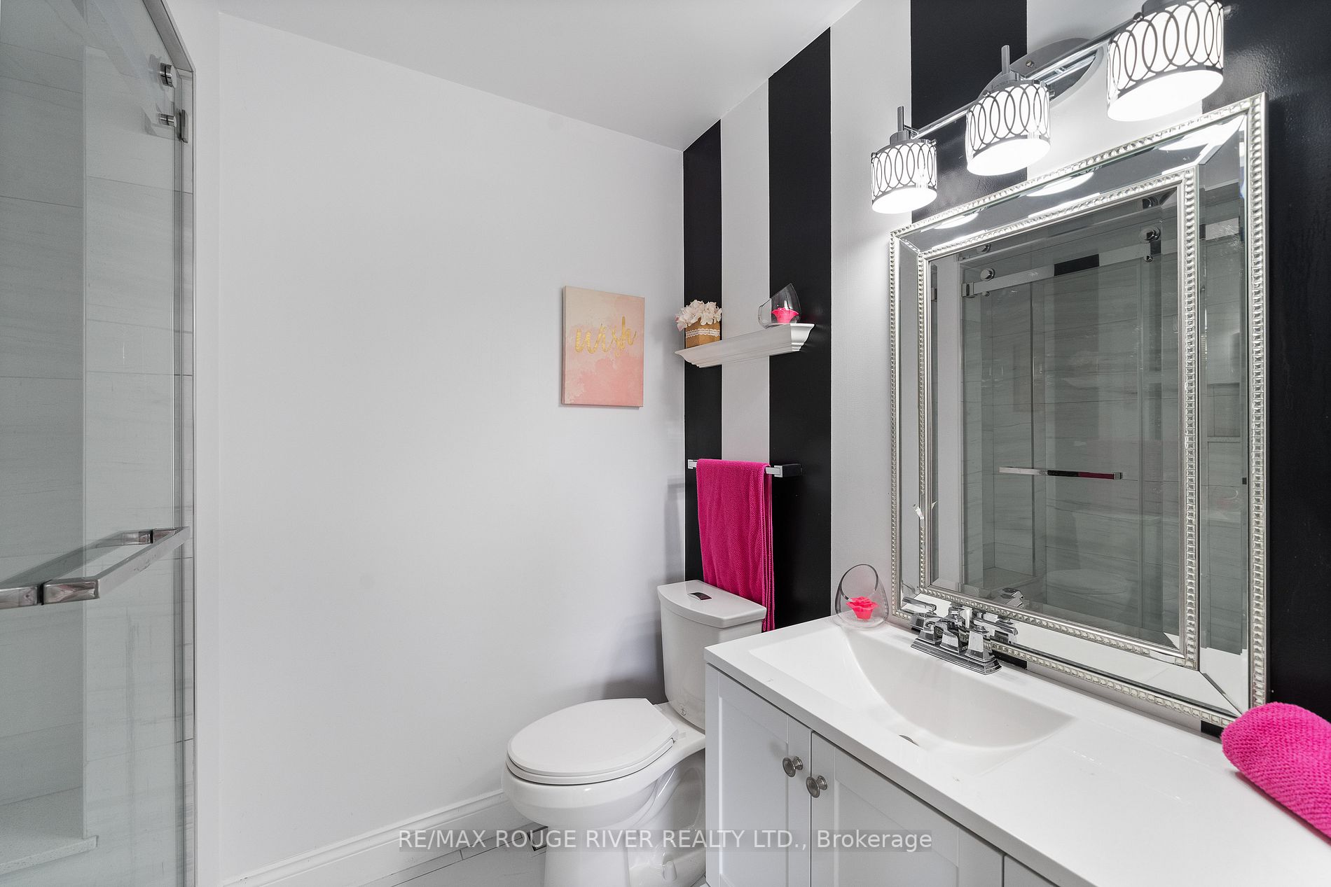 2353 Canterbury Cres