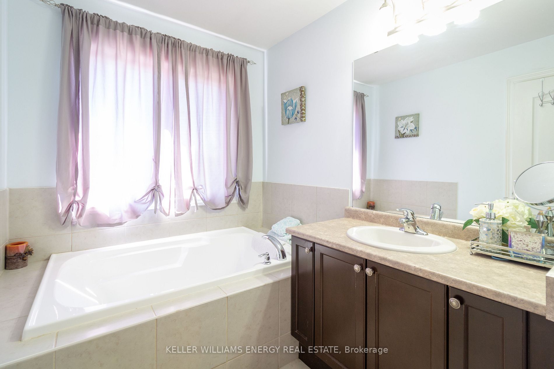 146 Dewell Crescent