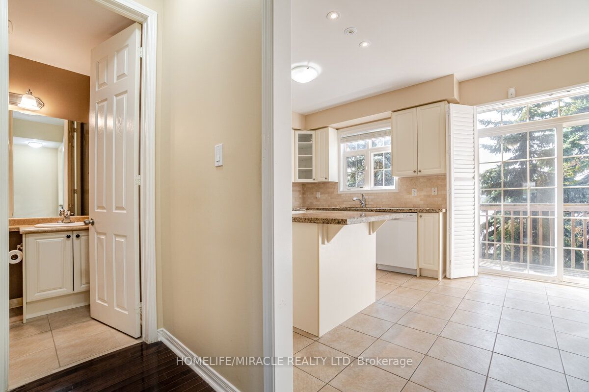 1701 Finch Avenue, #44