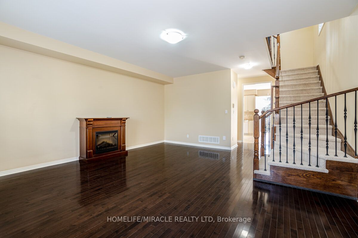 1701 Finch Avenue, #44