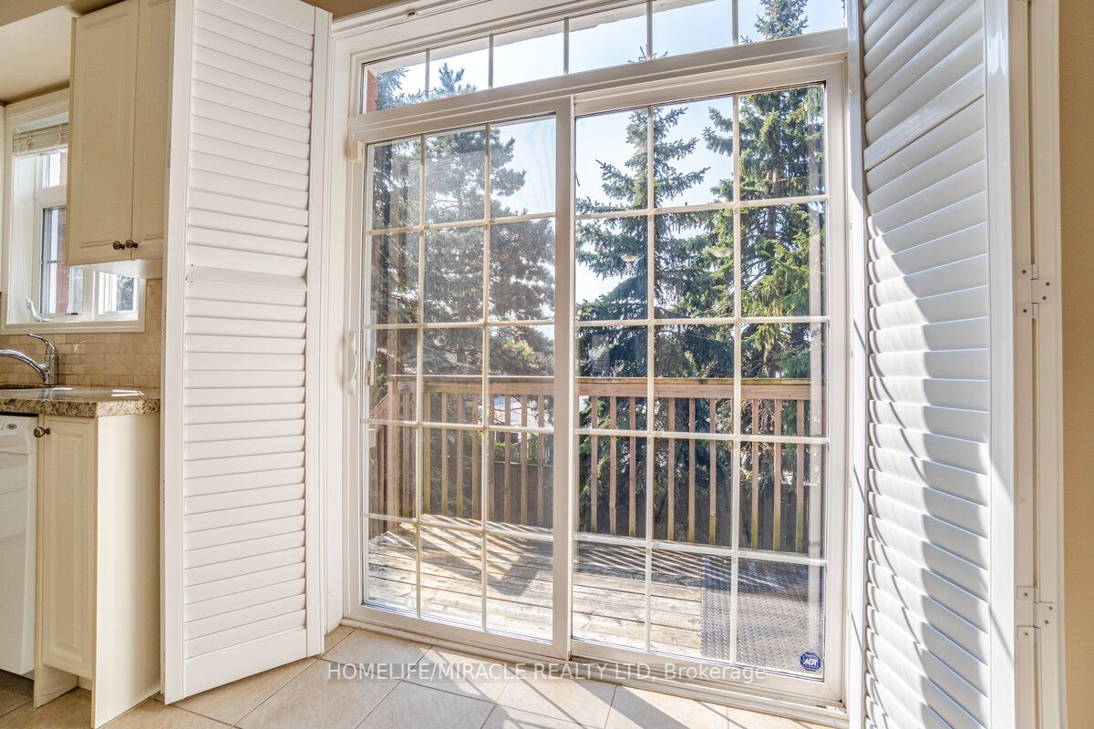 1701 Finch Avenue, #44