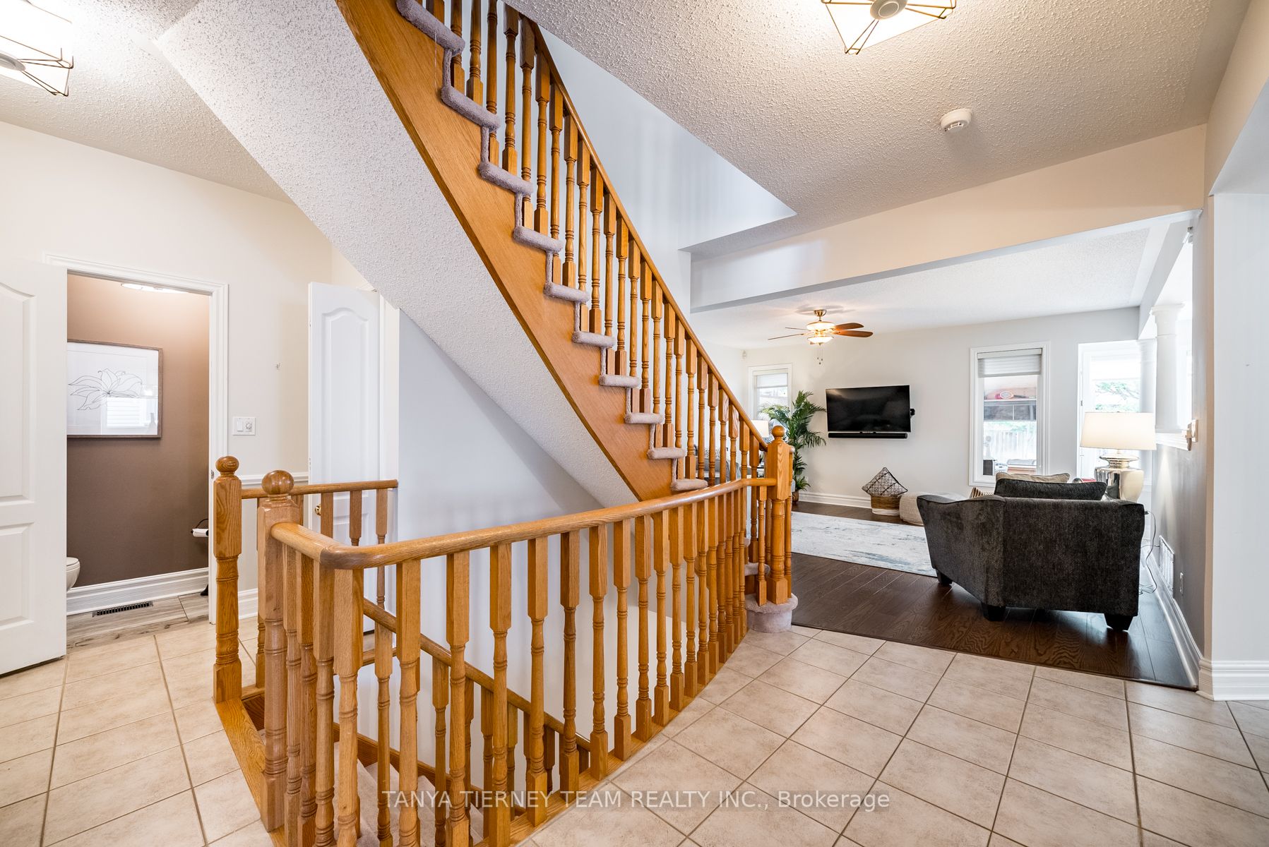 46 Amanda Ave