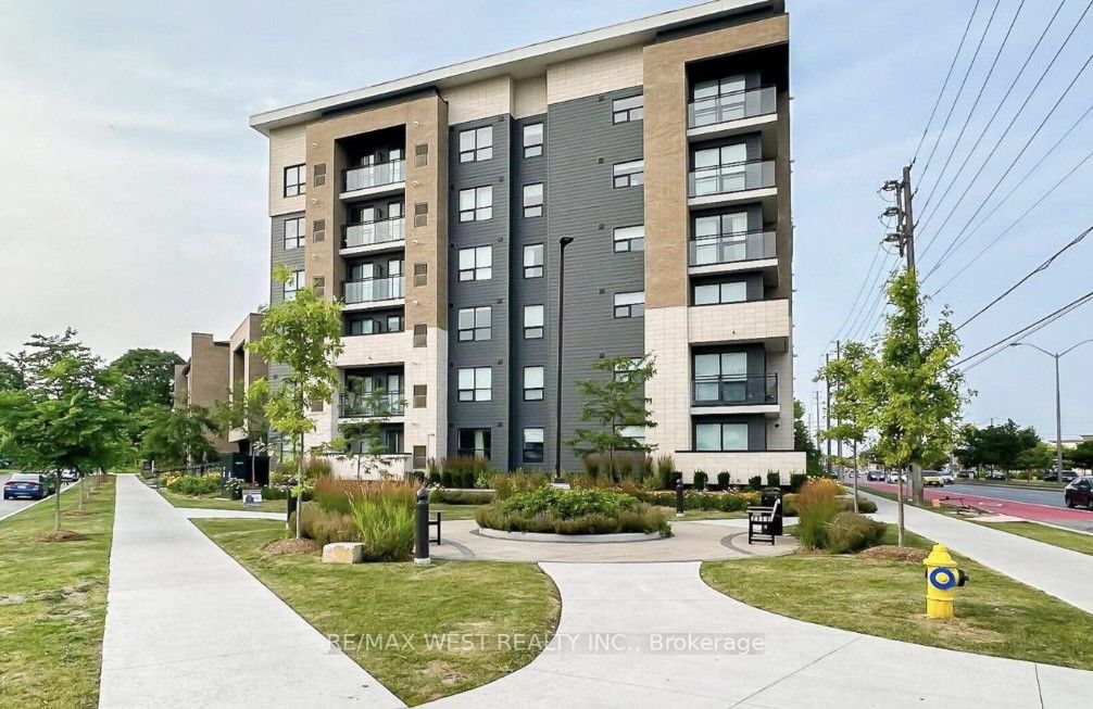 1 Falaise Rd, #211