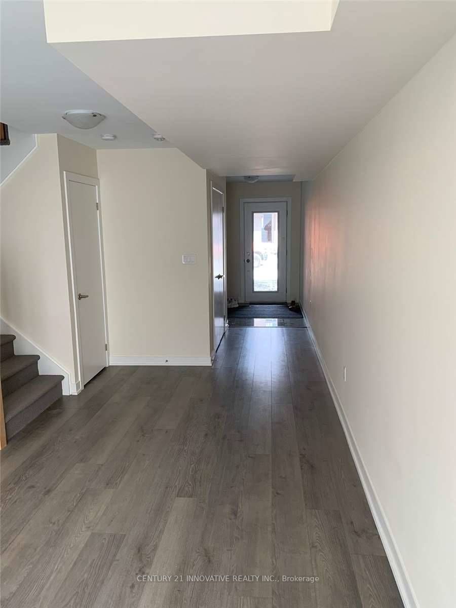 250 Finch Ave, #502