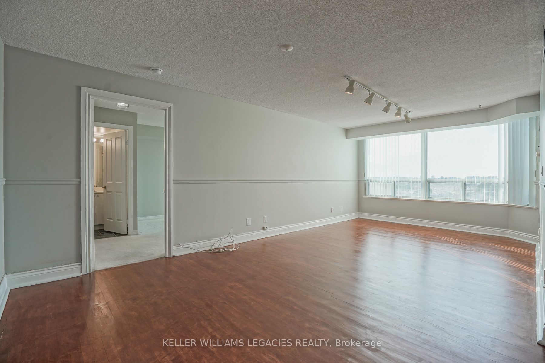 Listing E6803144 - Large Photo # 13