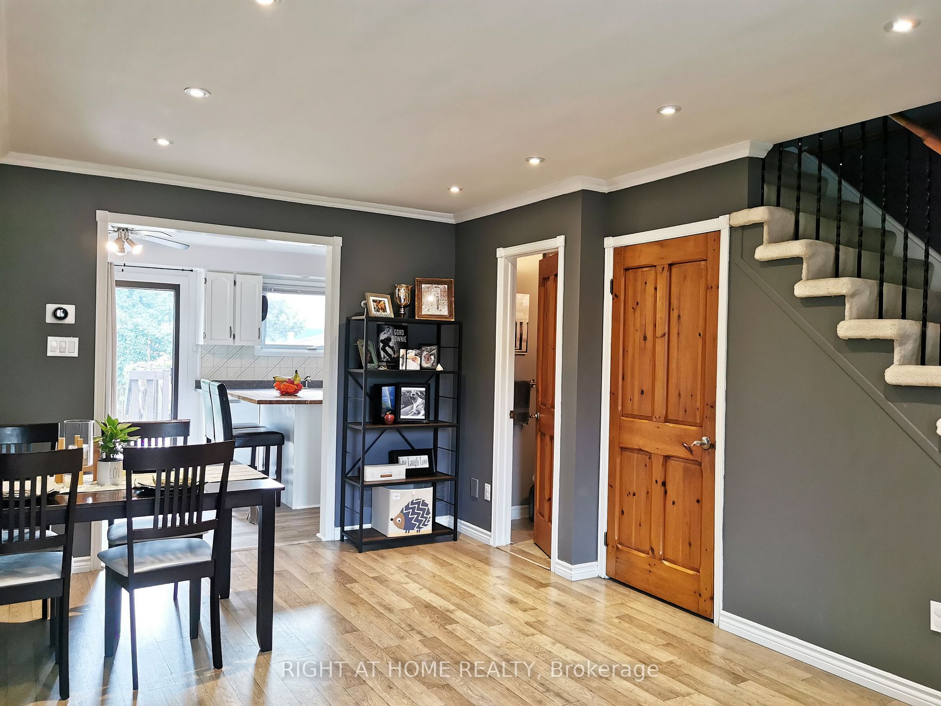 110 Melissa Cres