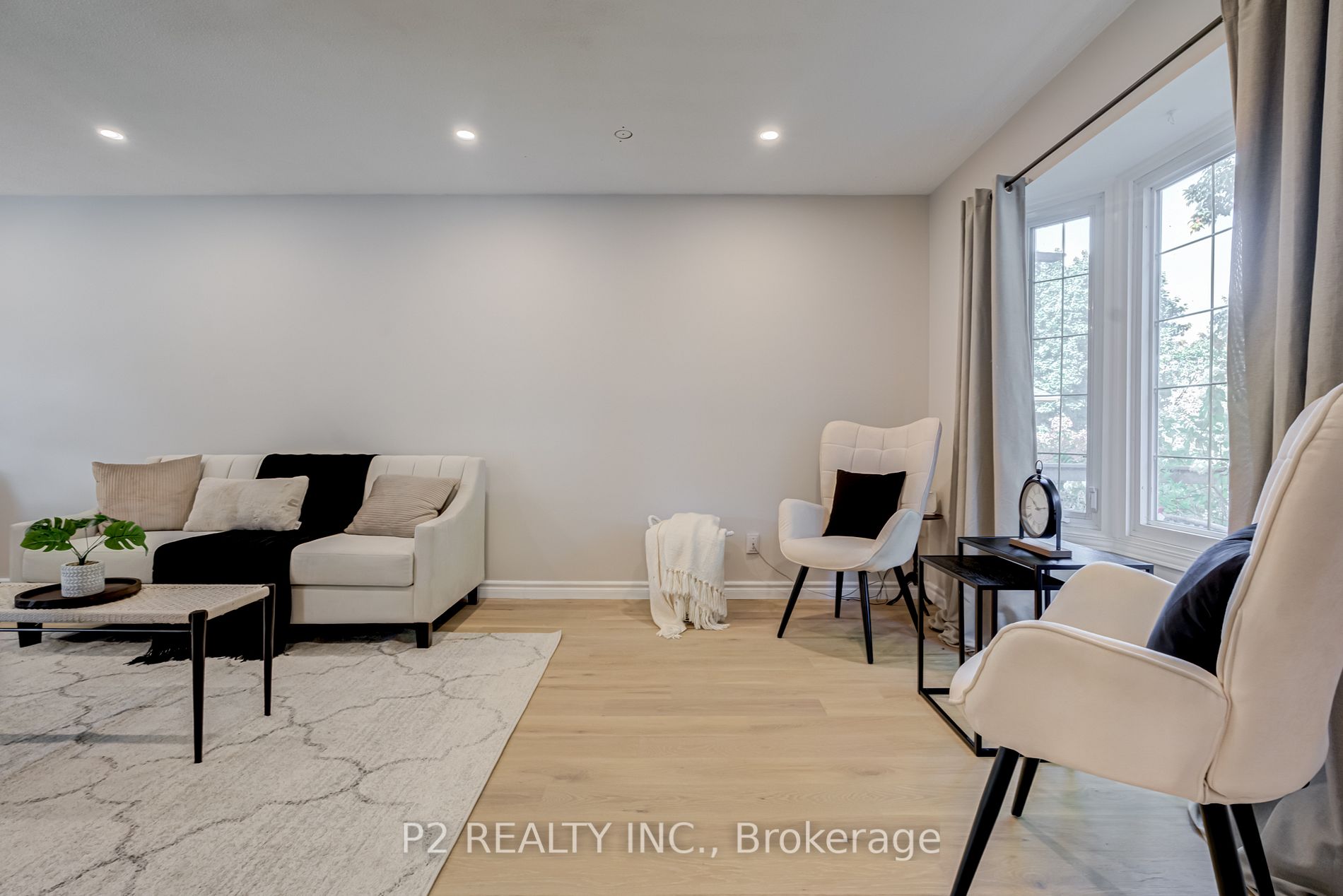 31 Colette Dr