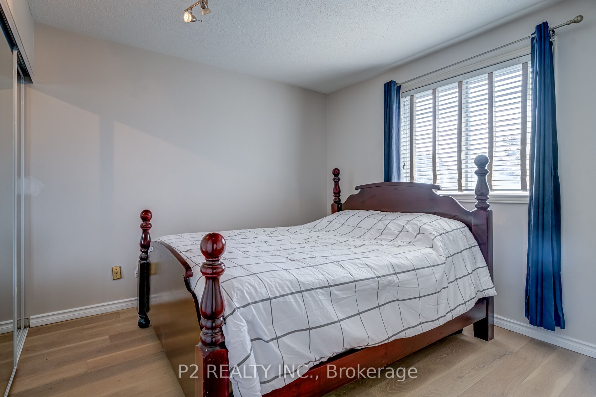 31 Colette Dr