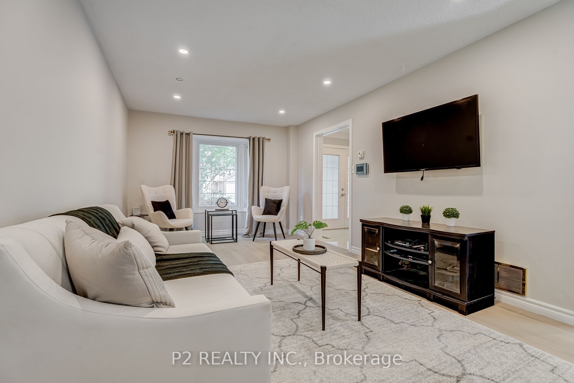 31 Colette Dr