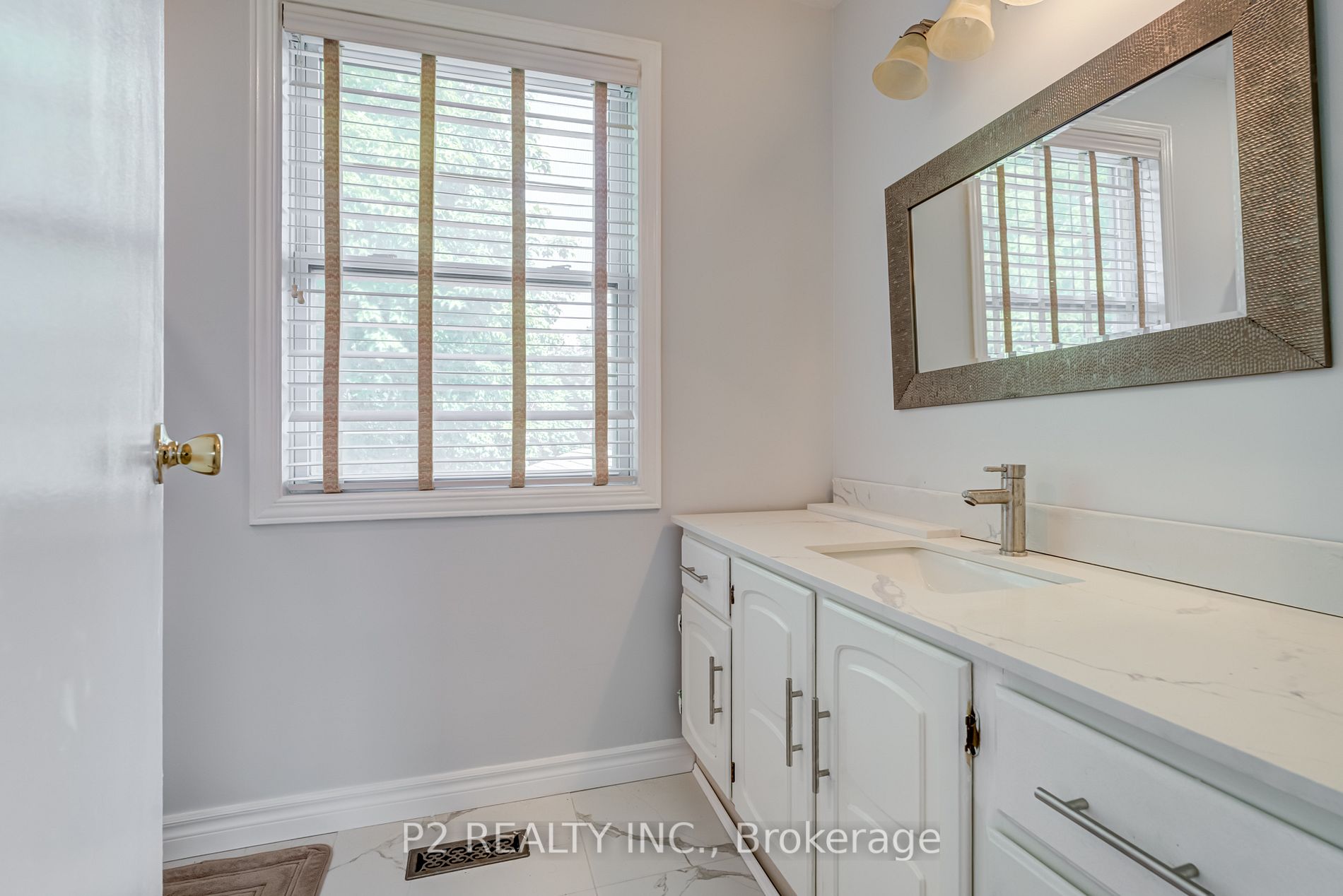 31 Colette Dr