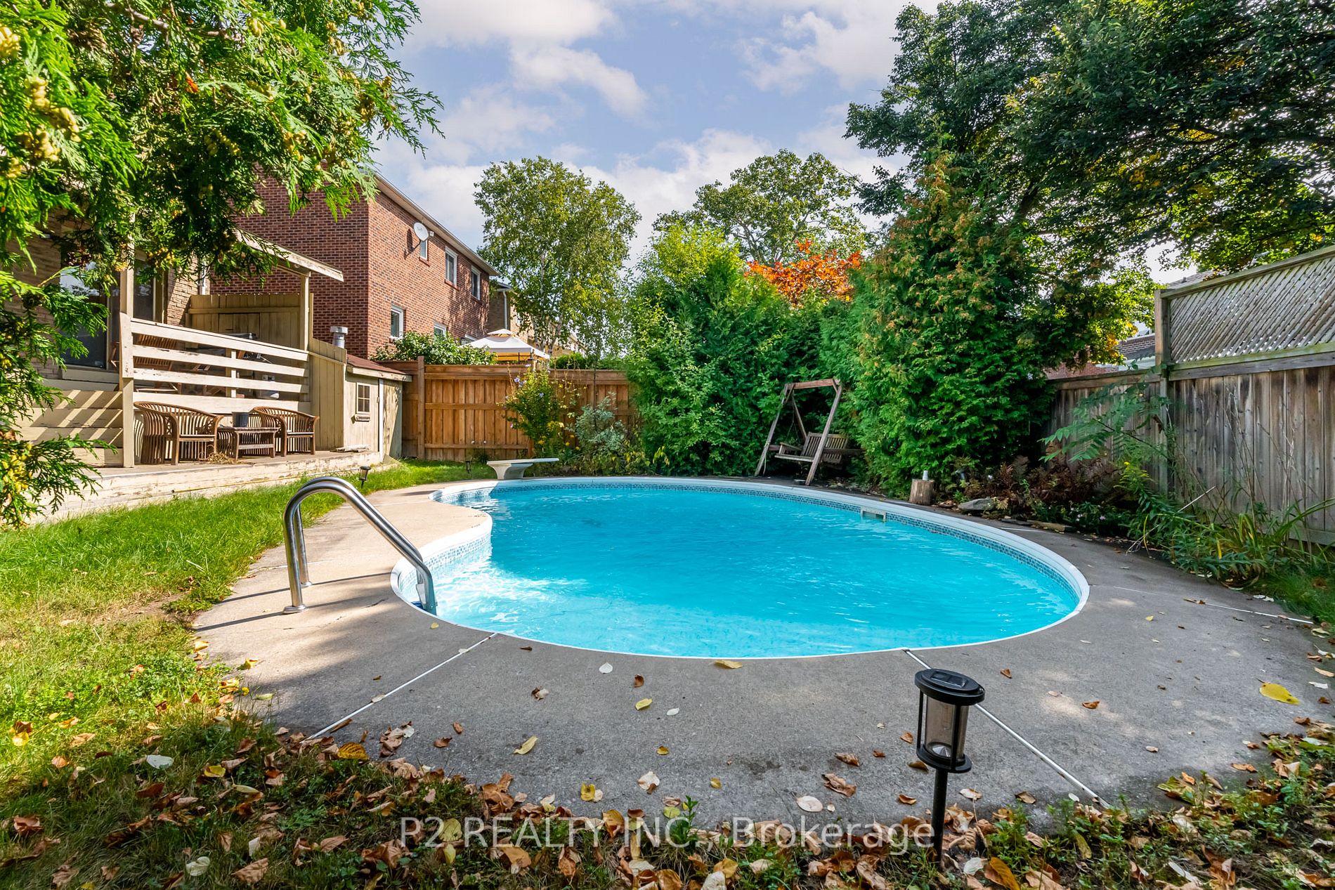 31 Colette Dr