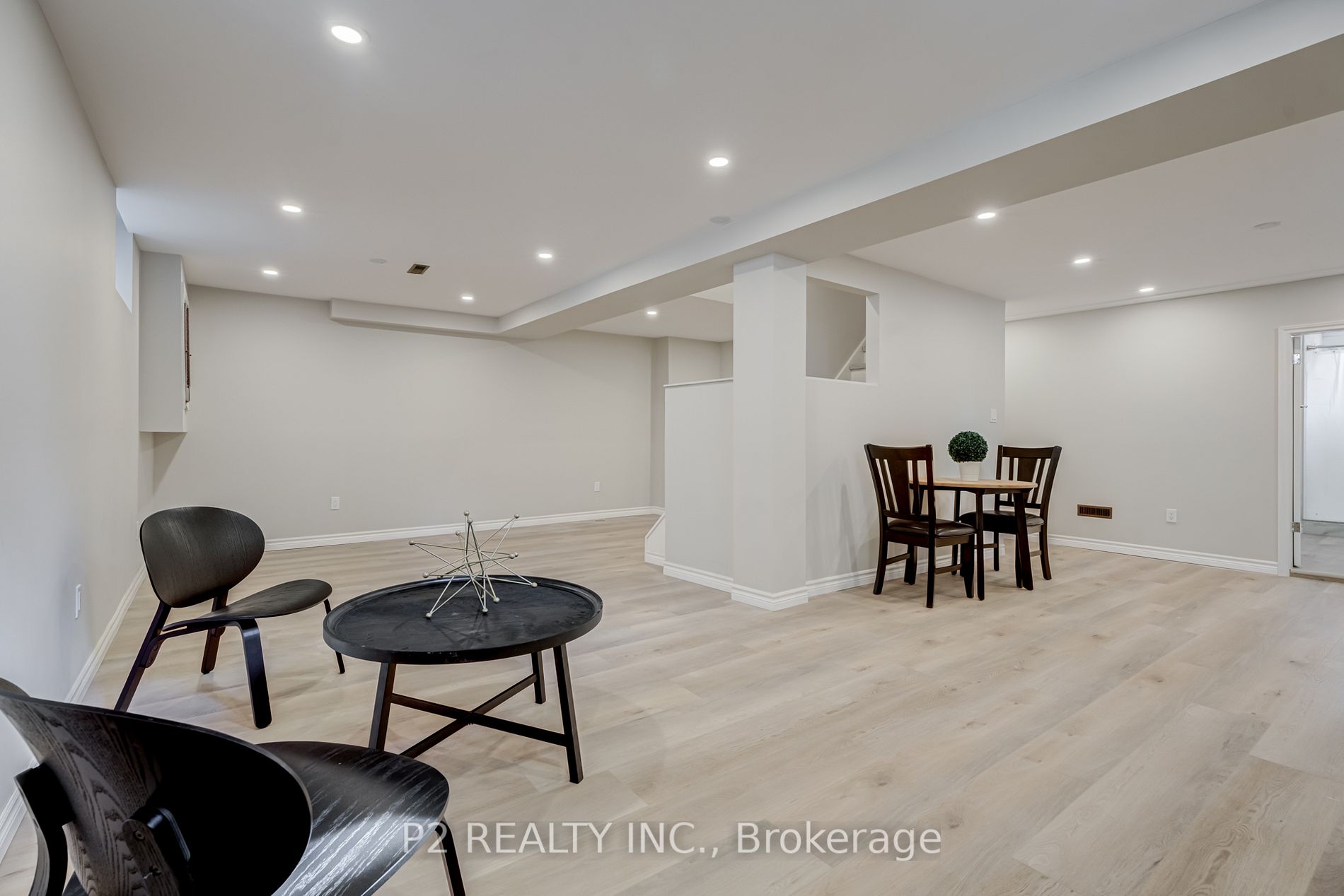 31 Colette Dr