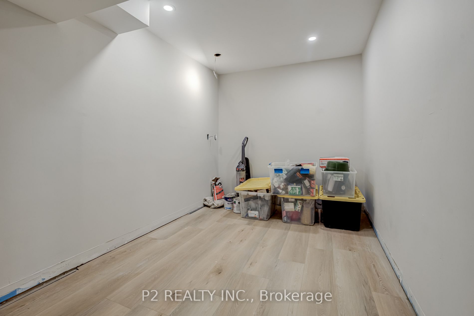 31 Colette Dr