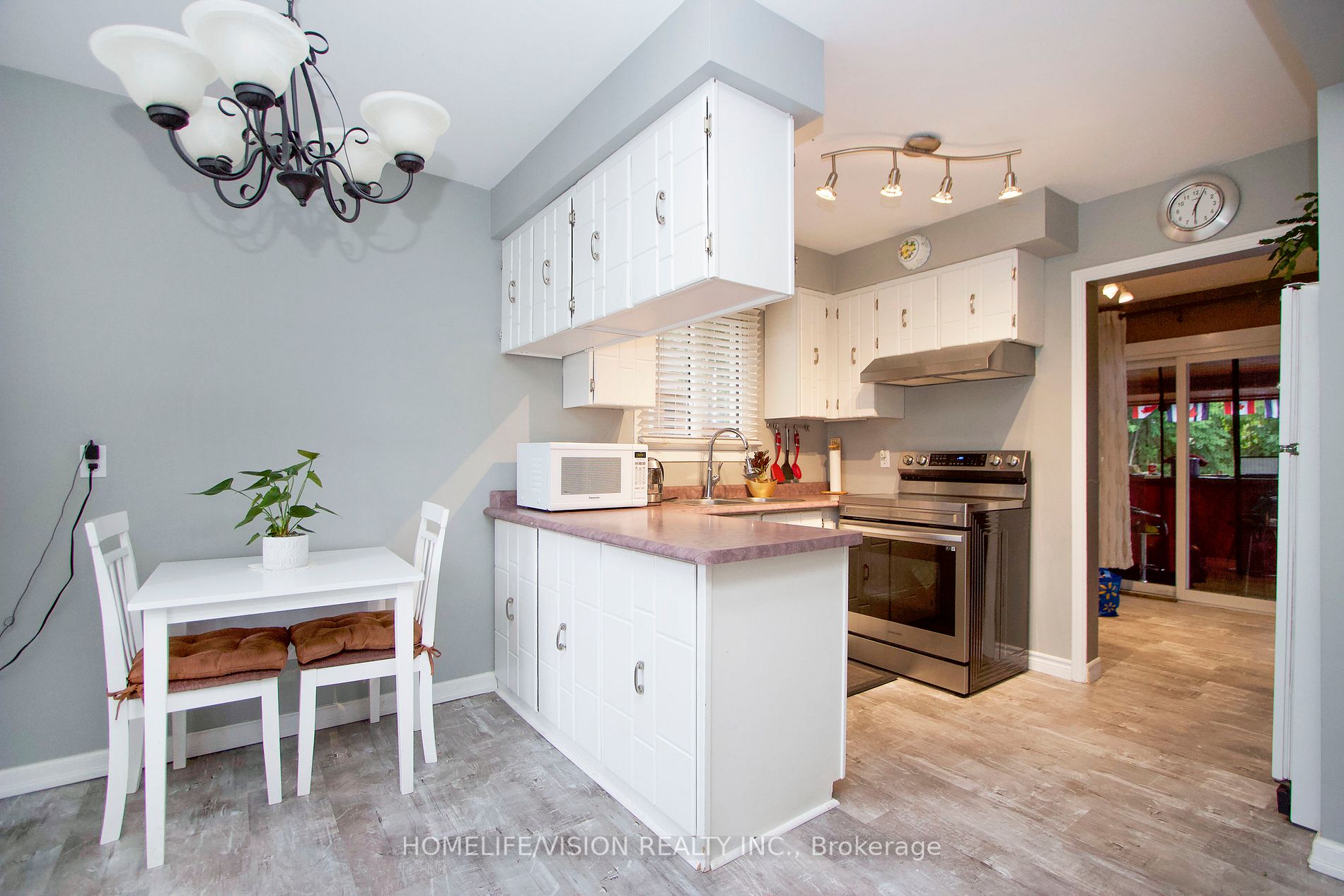 81 Doreen Cres