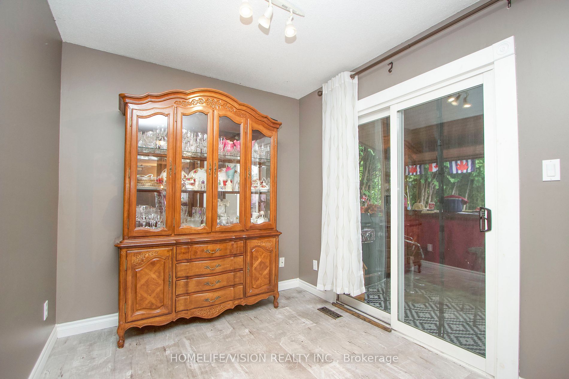 81 Doreen Cres