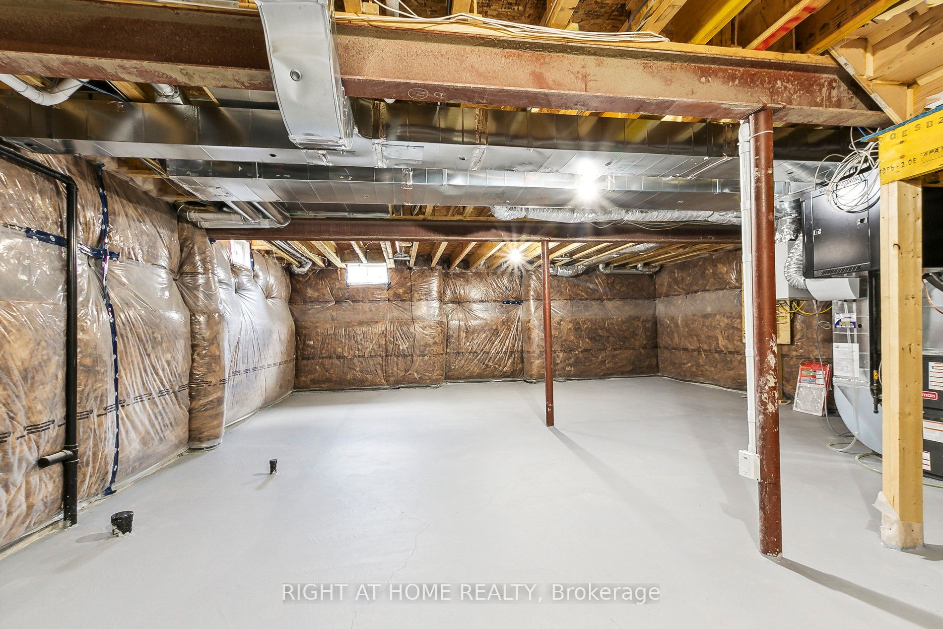 2111 Castle Hill Crt