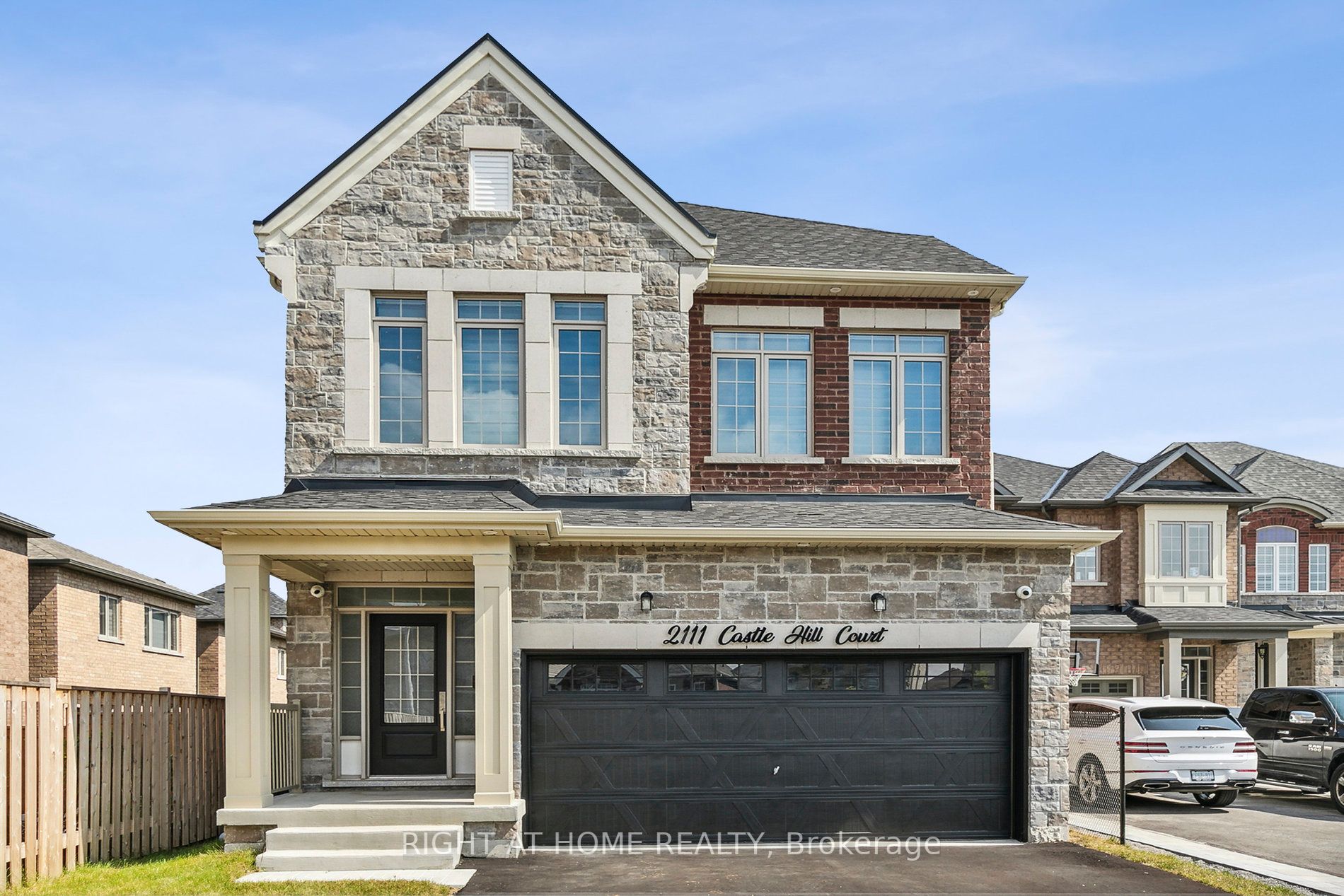 2111 Castle Hill Crt