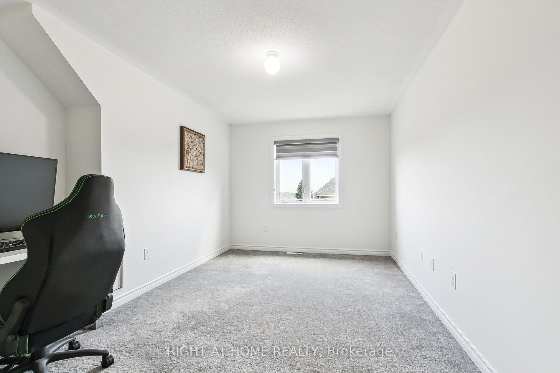 2111 Castle Hill Crt