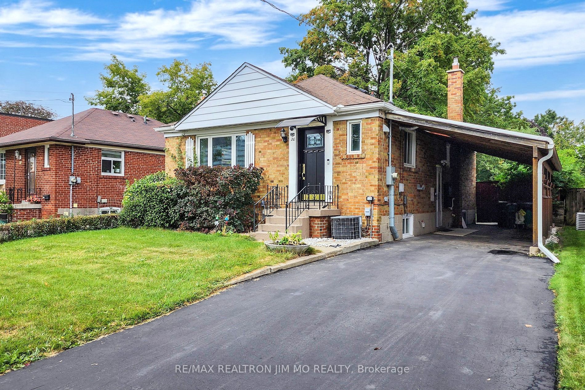 20 Guild Hall Dr
