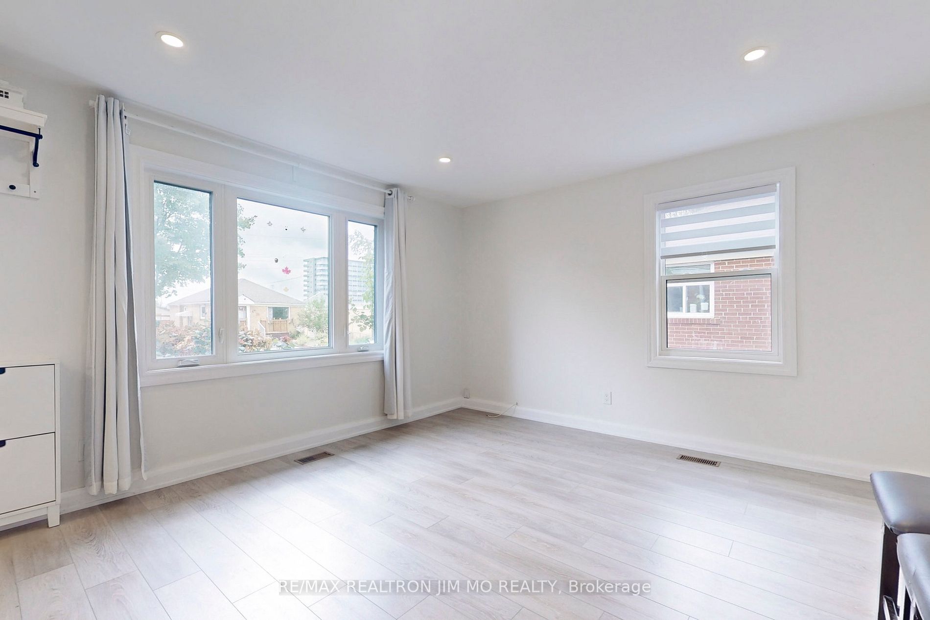 20 Guild Hall Dr