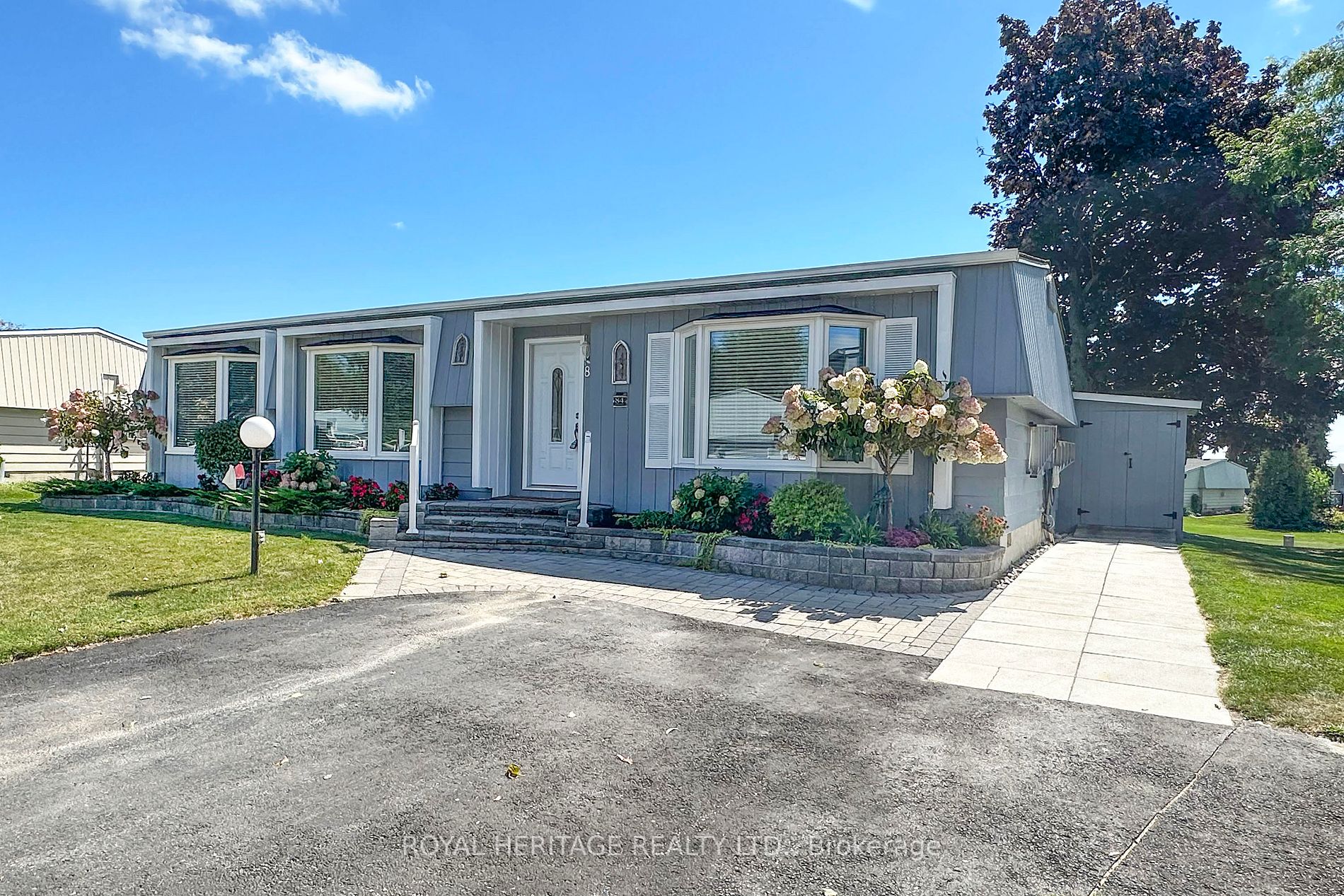 84 Fairway Dr
