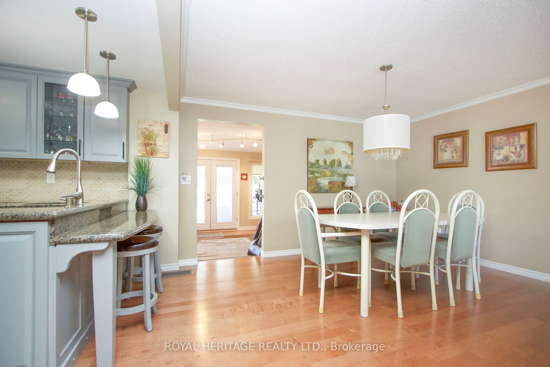 84 Fairway Dr