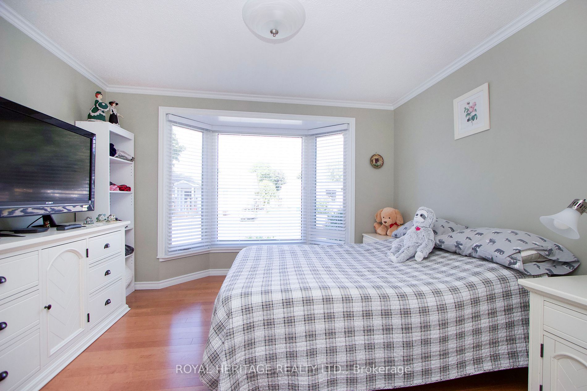 84 Fairway Dr