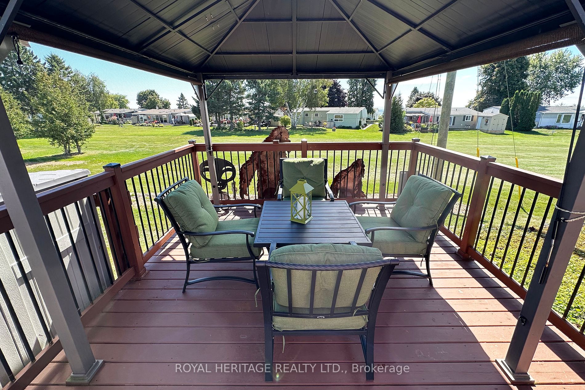 84 Fairway Dr