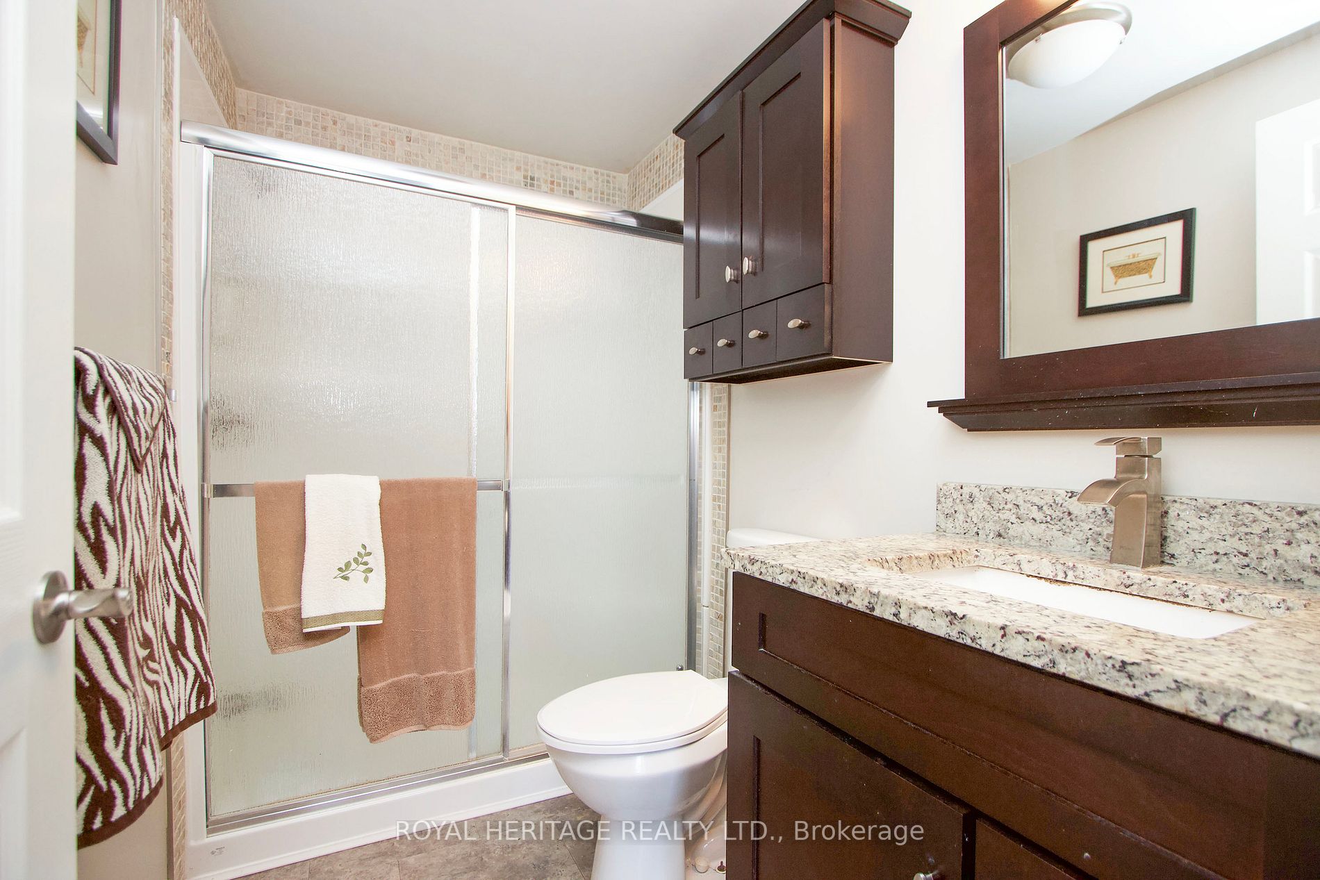 84 Fairway Dr