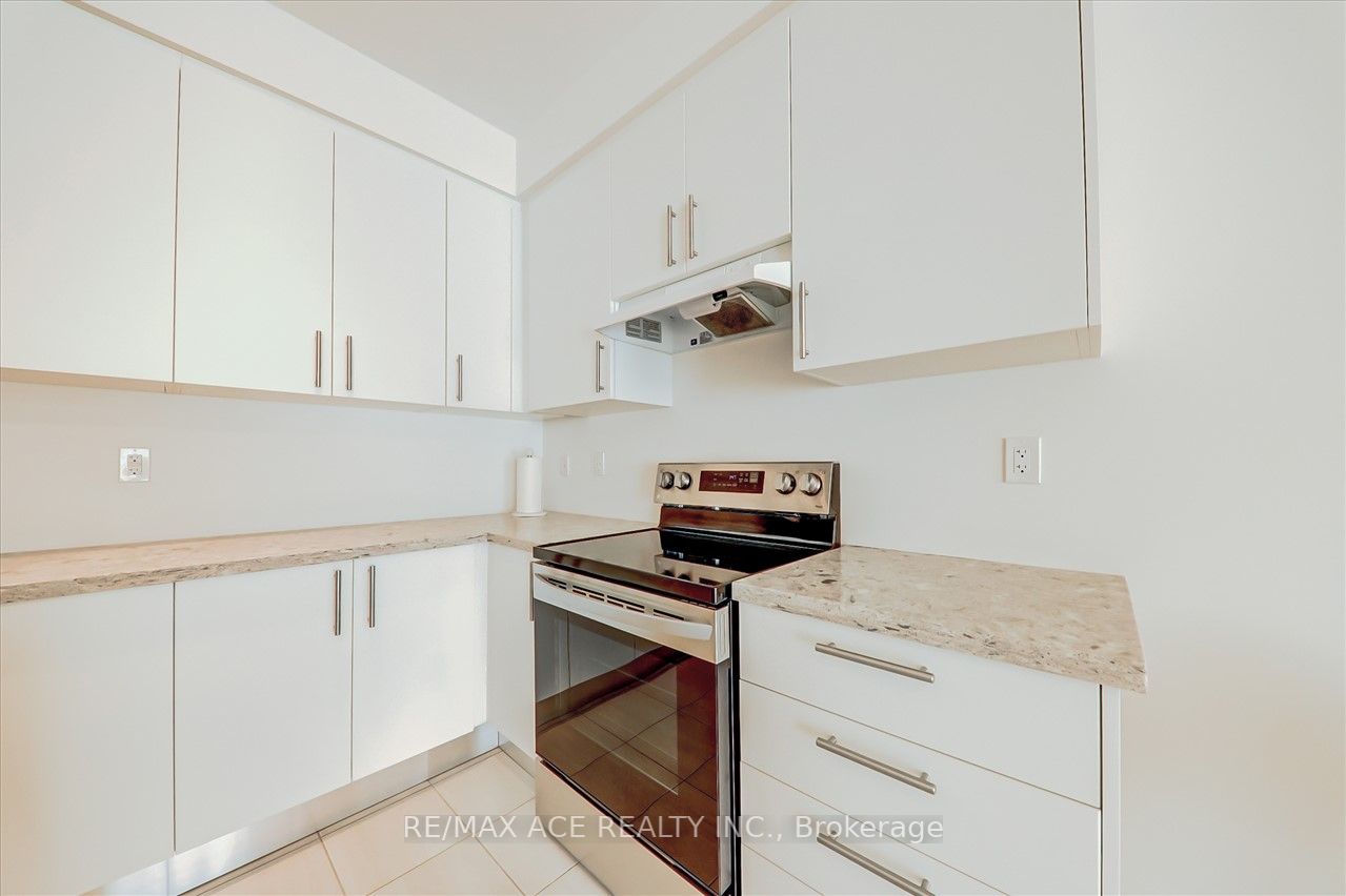 89 Lyle Dr