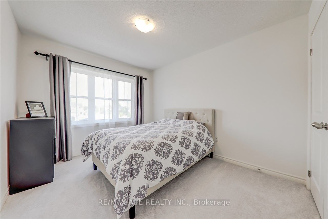 89 Lyle Dr