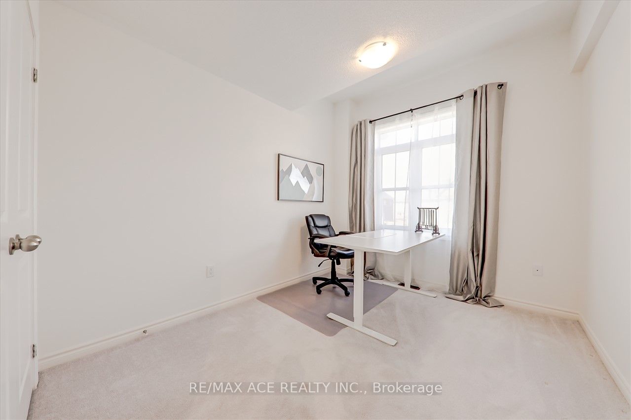 89 Lyle Dr