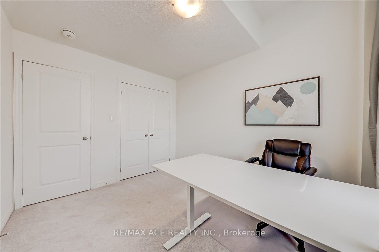 89 Lyle Dr