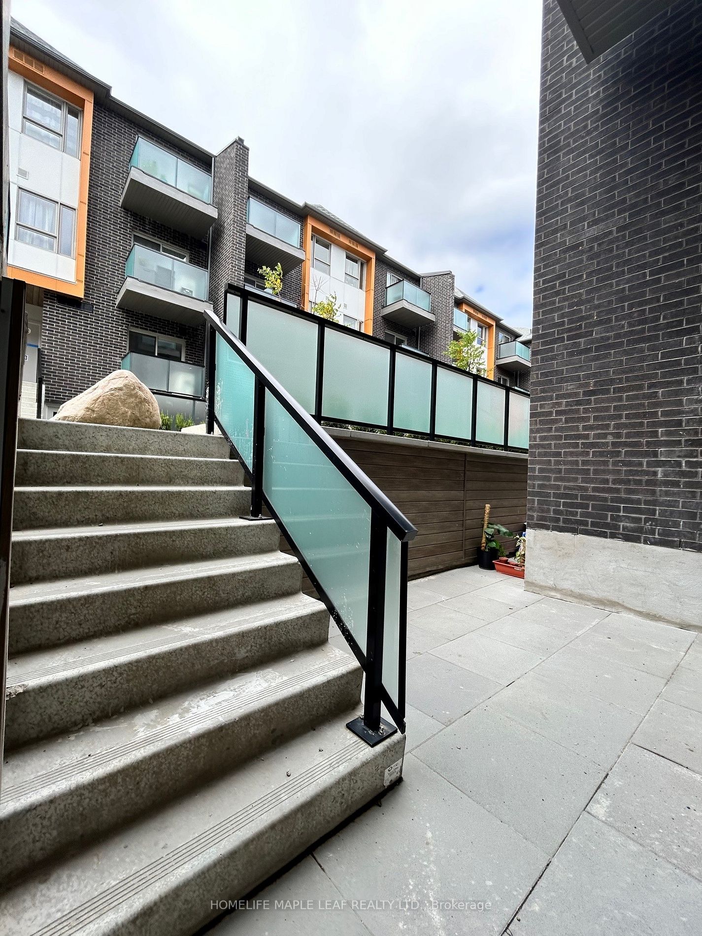 2787 Eglinton Ave E, #438