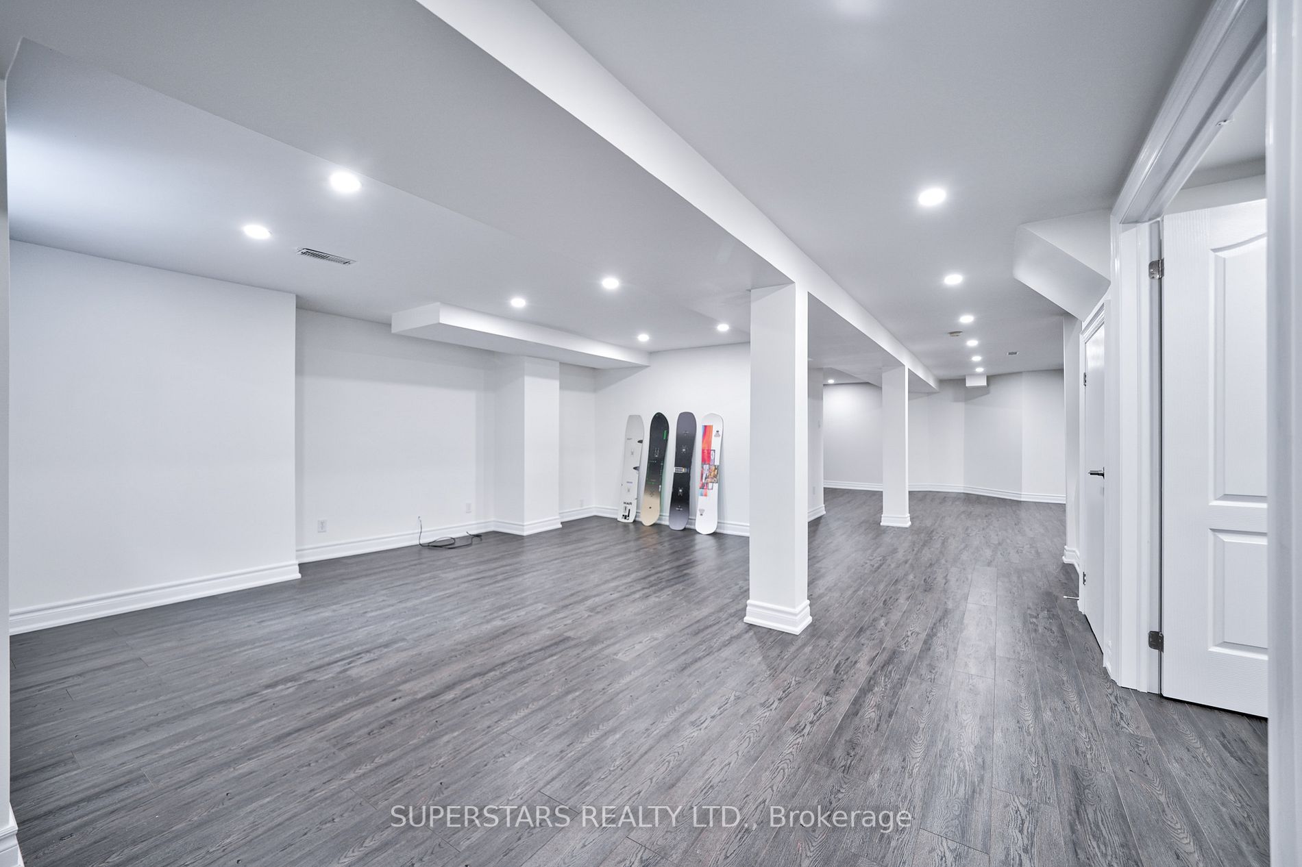 2 Redvers Street