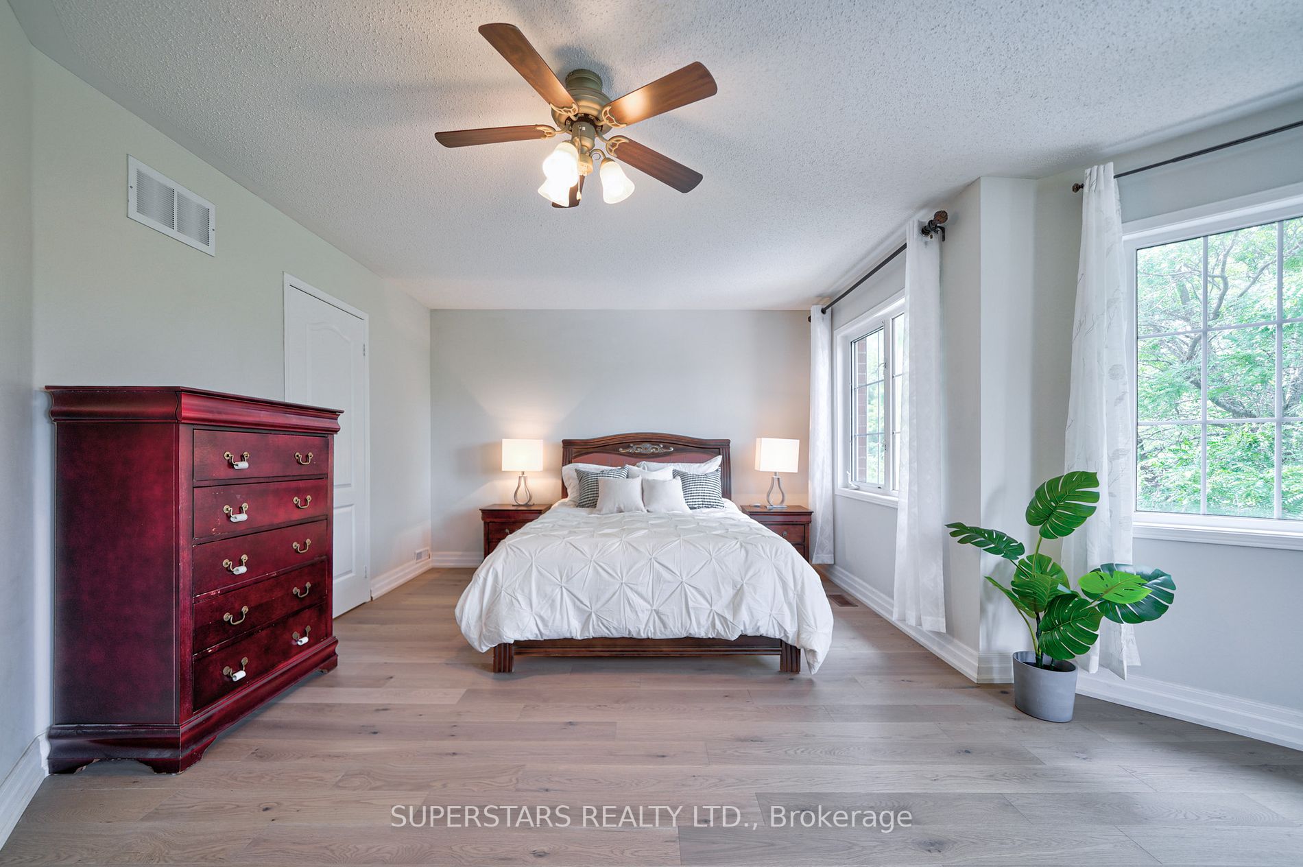 2 Redvers Street