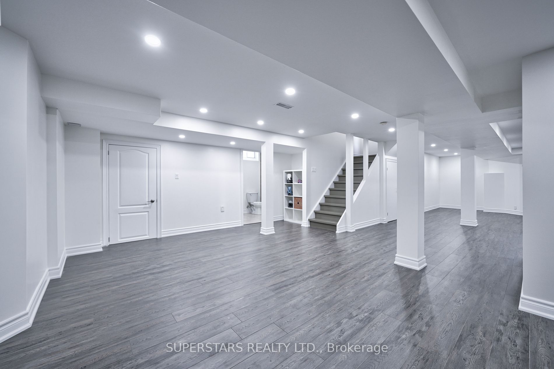2 Redvers Street