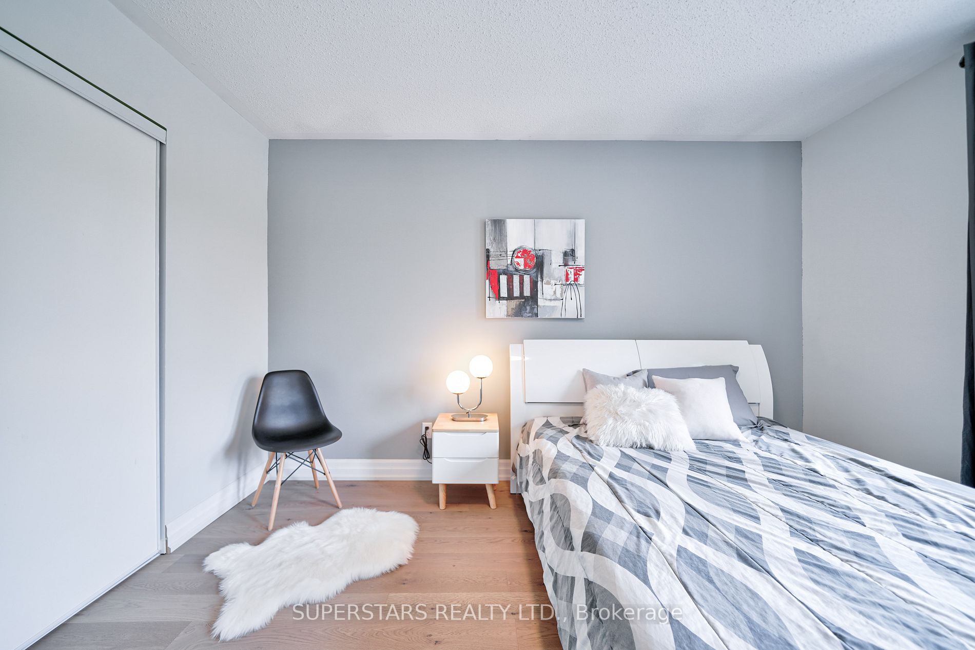 2 Redvers Street