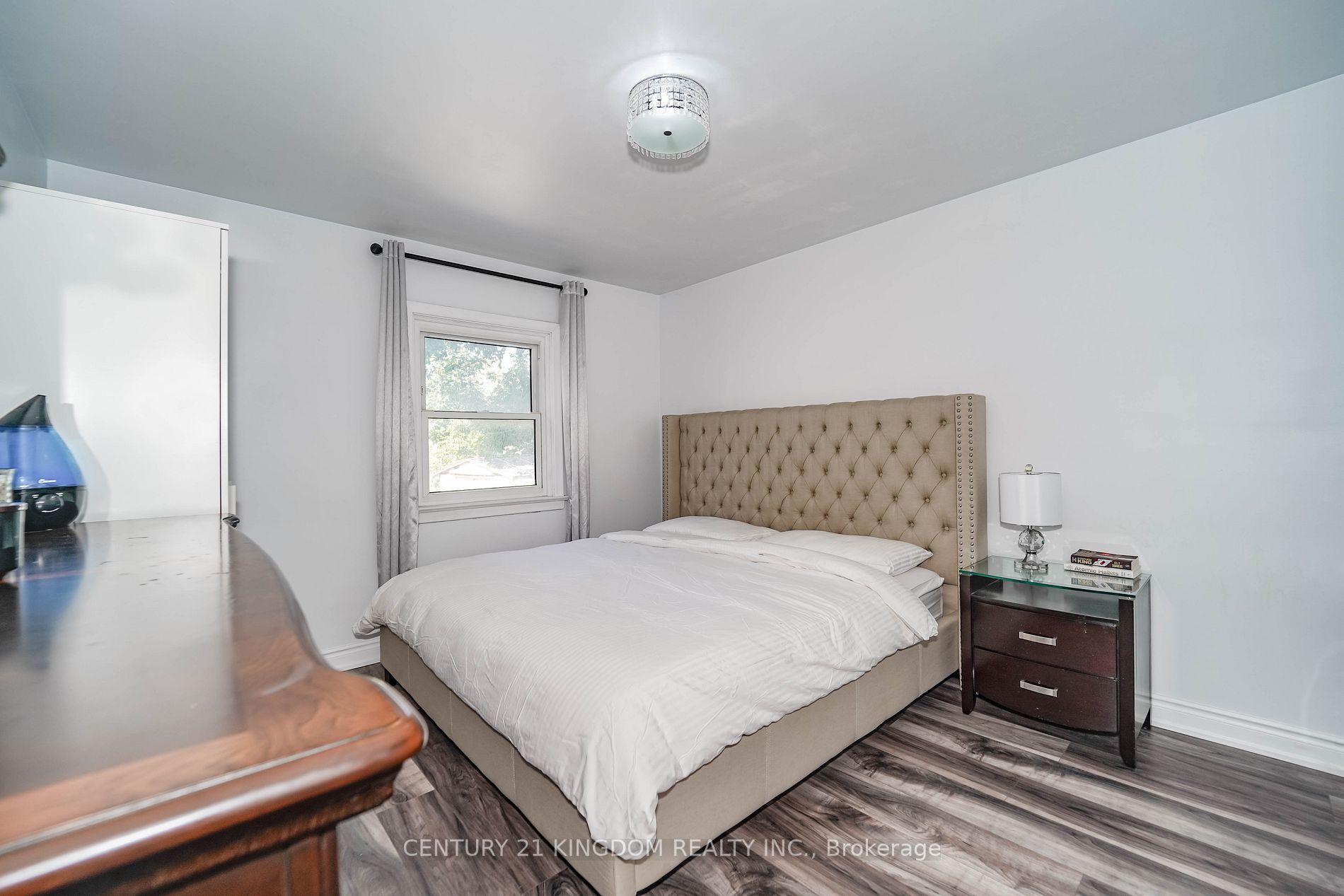 50 Mackinac Cres