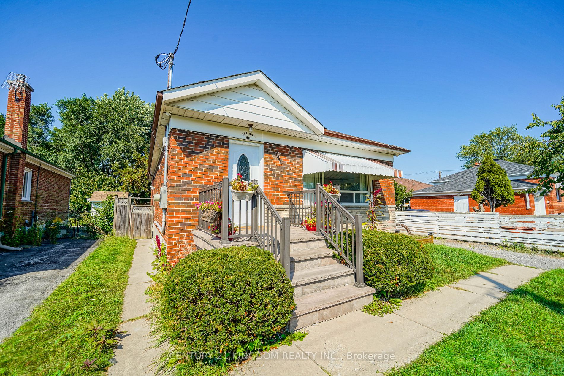 50 Mackinac Cres